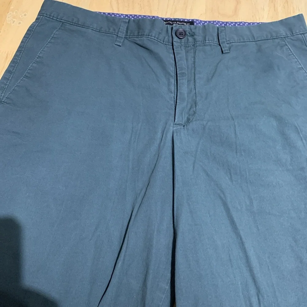 Banana Republic Chino Aiden Shorts‎ Men Size 34 Slim Fit Green